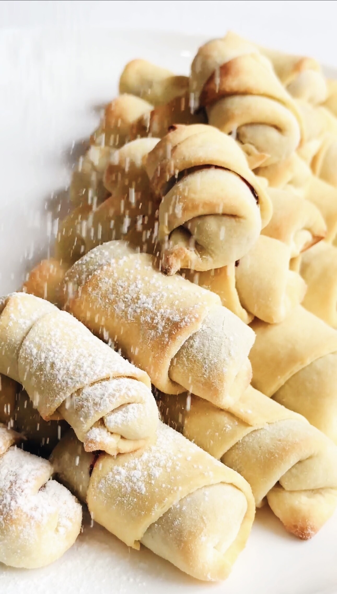 Хрусткі рогалики з малиною🍓🥐 - yagodar.ua