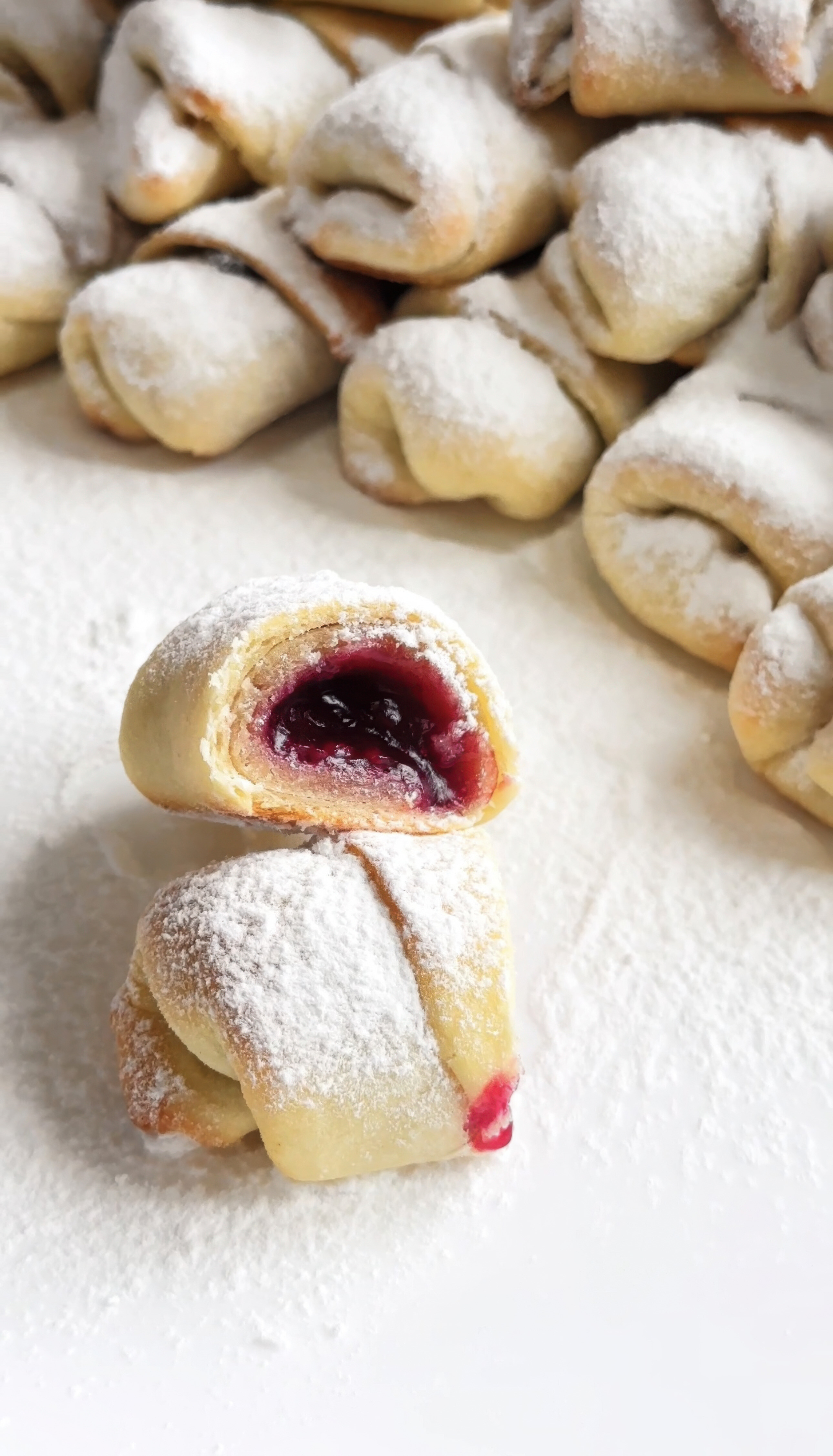 Хрустящие рогалики с малиной🍓🥐 - yagodar.ua